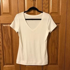 Lilly Pulitzer v neck